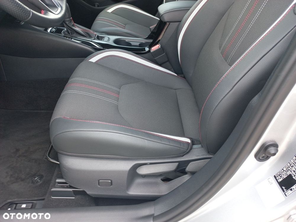 Toyota Corolla 1.8 Hybrid GR Sport Dynamic - 9
