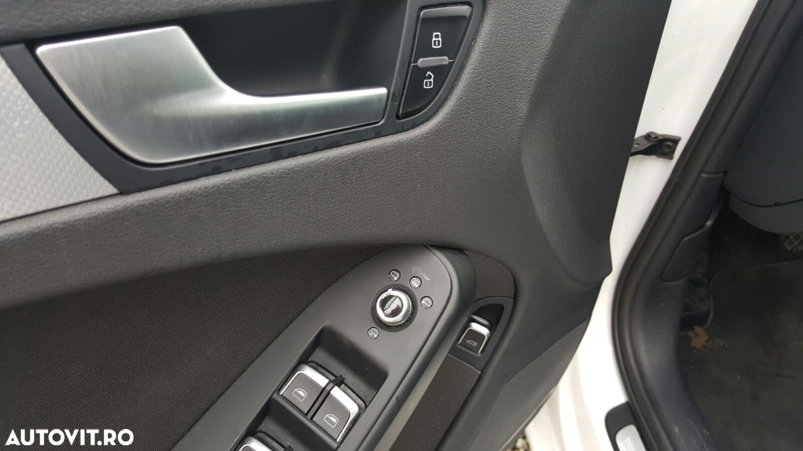 Audi A4 Avant 2.0 TDI DPF Ambiente - 14