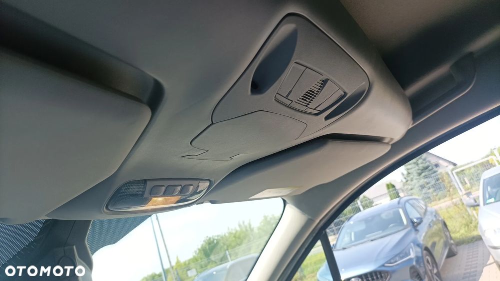 Ford Transit Connect - 23