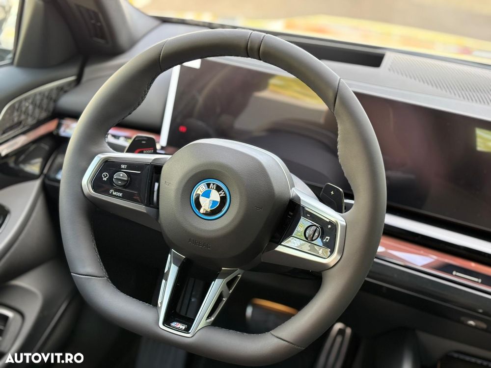 BMW Seria 5 530e xDrive Aut. - 12