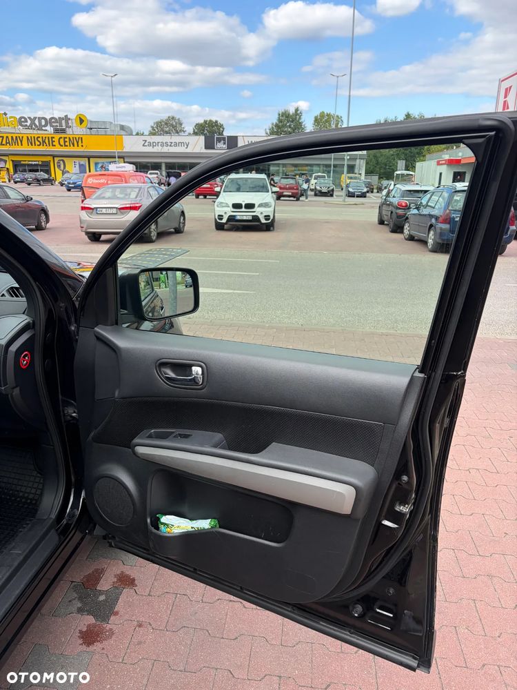 Nissan X-Trail 2.0 dCi XE - 32