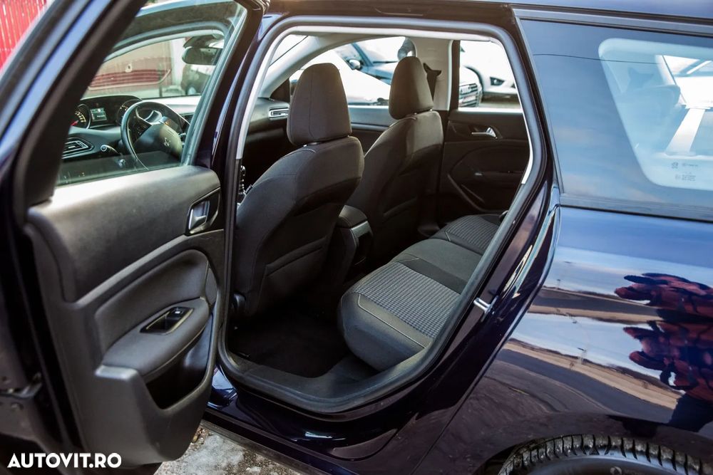 Peugeot 308 SW BlueHDi 100 Stop & Start Active - 17