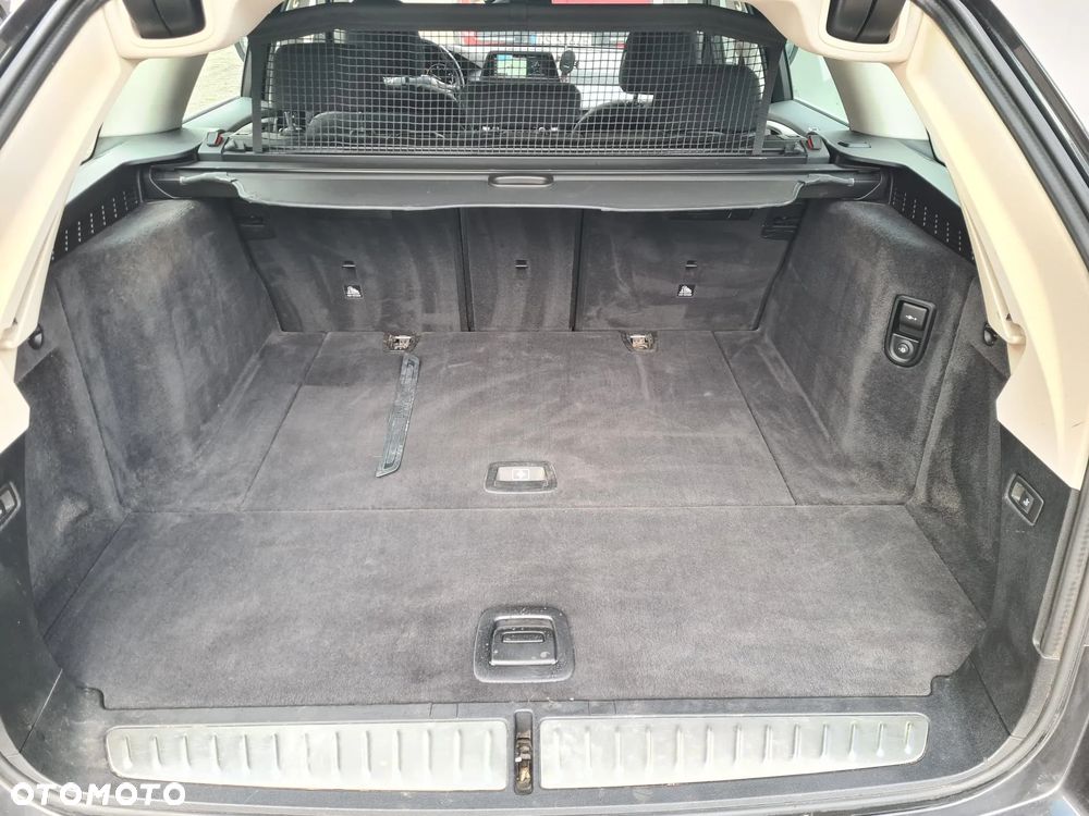 BMW Seria 5 520d - 14