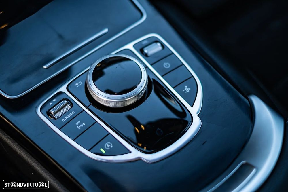 Mercedes-Benz C 250 d 9G-TRONIC AMG Line - 33