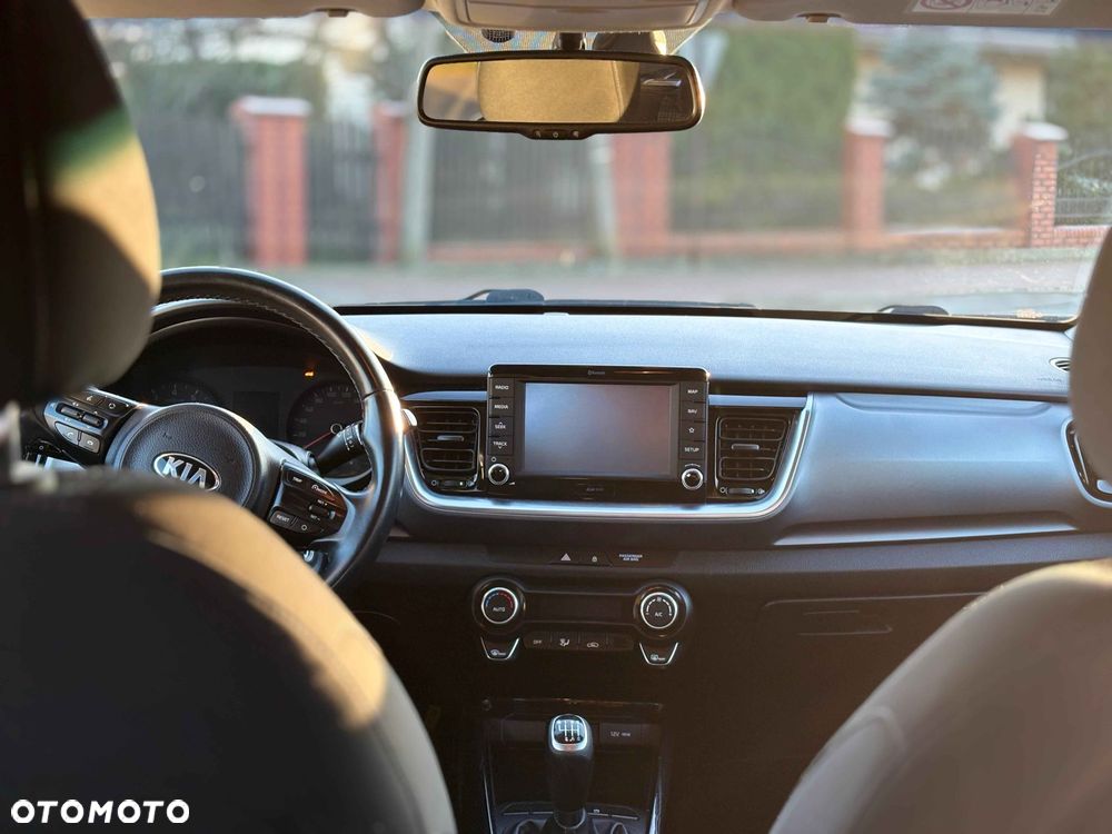 Kia Stonic 1.4 L - 7