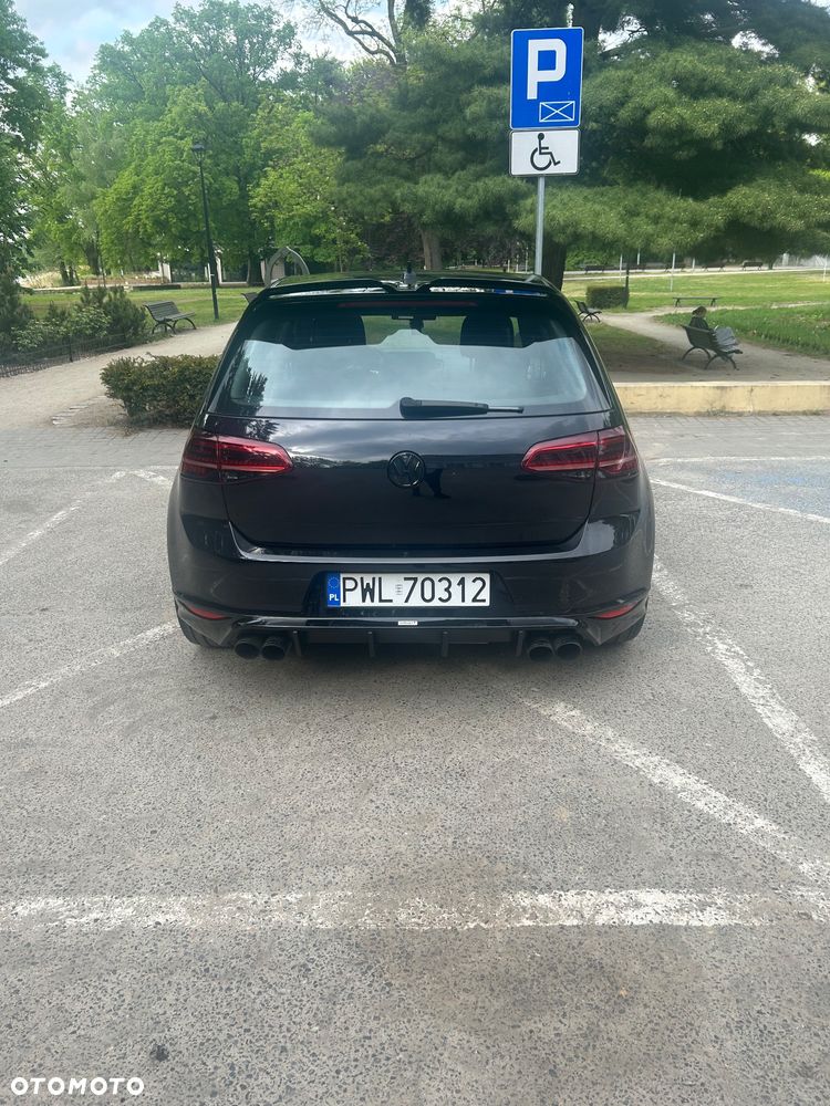 Volkswagen Golf - 16