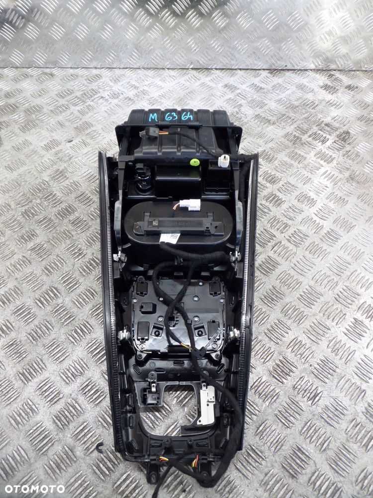 tunel środkowy panel dekor mercedes a-klasa a35 amg w177 - 8