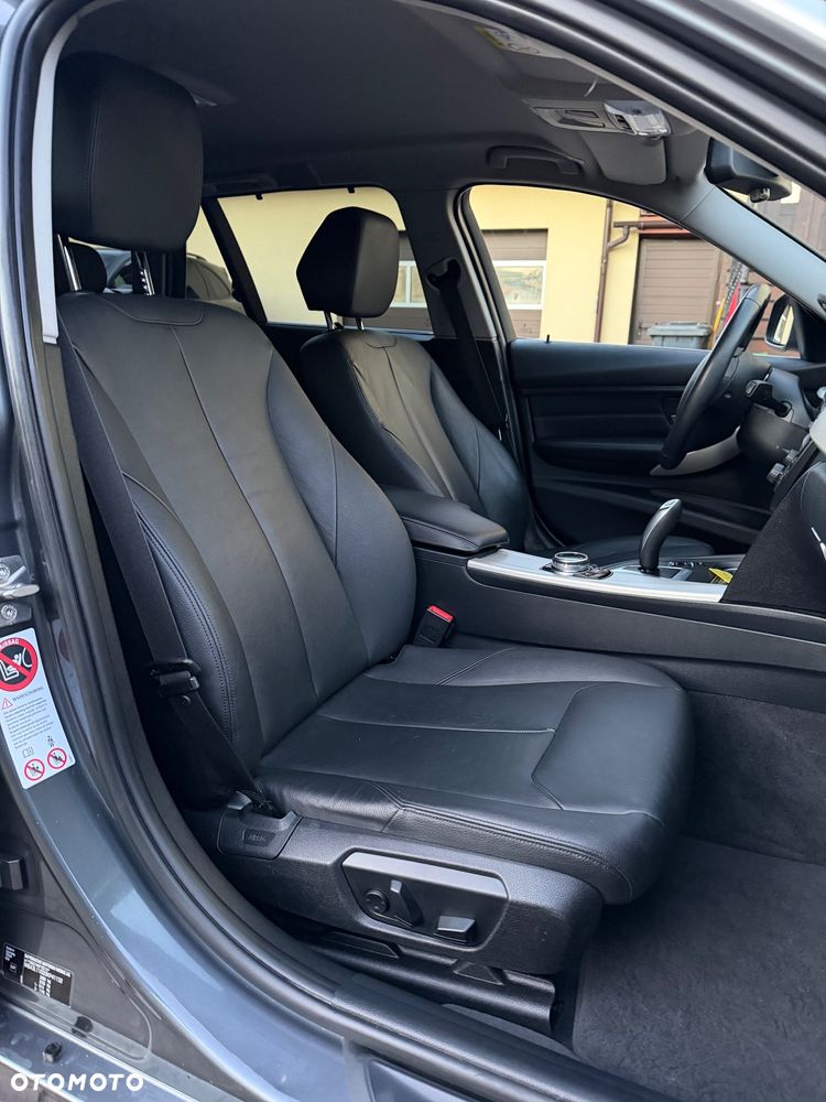 BMW Seria 3 320d Efficient Dynamics Edition Luxury Line - 28
