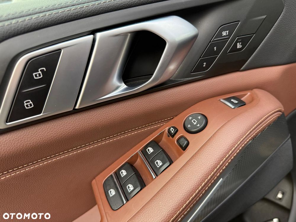 BMW X5 xDrive45e - 19