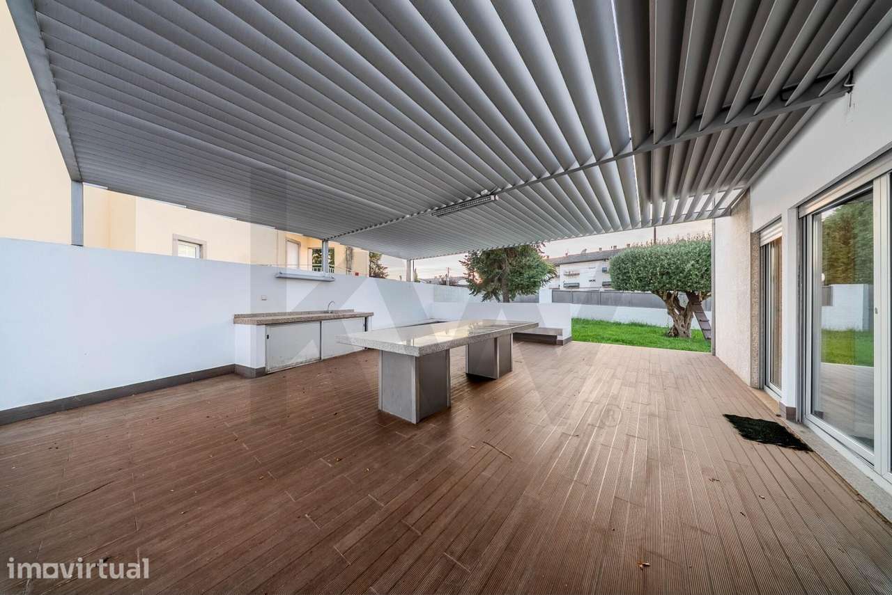 MORADIA T4 | OLIVEIRA DO HOSPITAL | 450.000€ Vistas para Serra da Estr - Grande imagem: 4/51