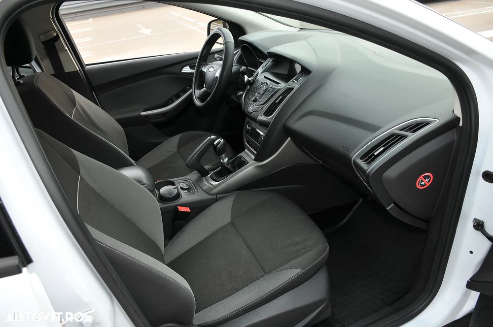 Ford Focus 1.6 TDCI DPF Start-Stopp-System Trend - 13