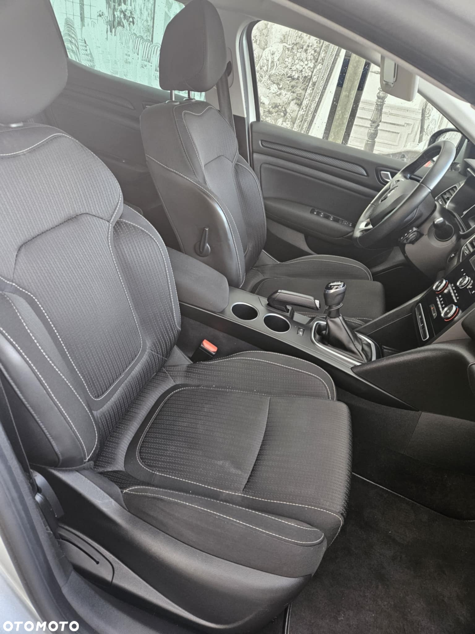 Renault Megane 1.5 Blue dCi Intens - 8