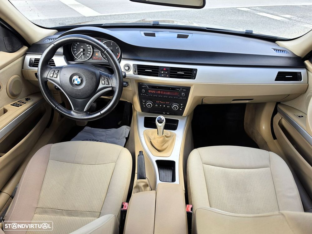 BMW 320 d xDrive - 13