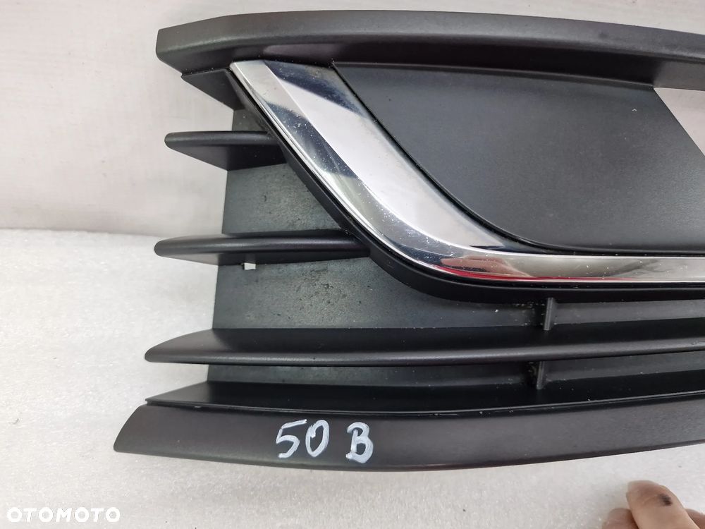 VW PASSAT B7 3AA 10-14 LEWA / PRAWA KRATKA BOCZNA ZDERZAKA PRZEDNIEGO PRZÓD Z OPCJĄ CZARNEJ LISTWY NA DOLE , NR 3AA853666 , 3AA853665 , NR AUKCJI E/50 - 12