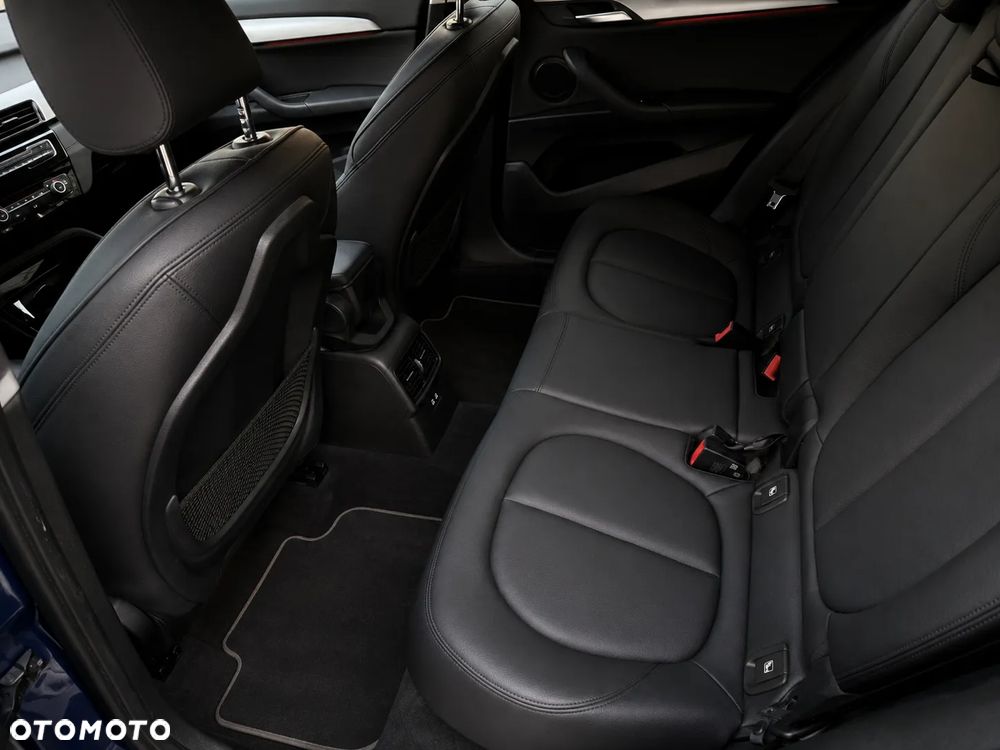 BMW X2 - 10