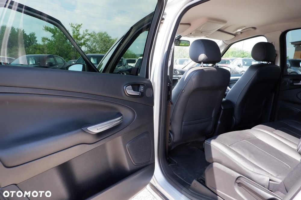 Ford S-Max 2.0 TDCi DPF Titanium - 28