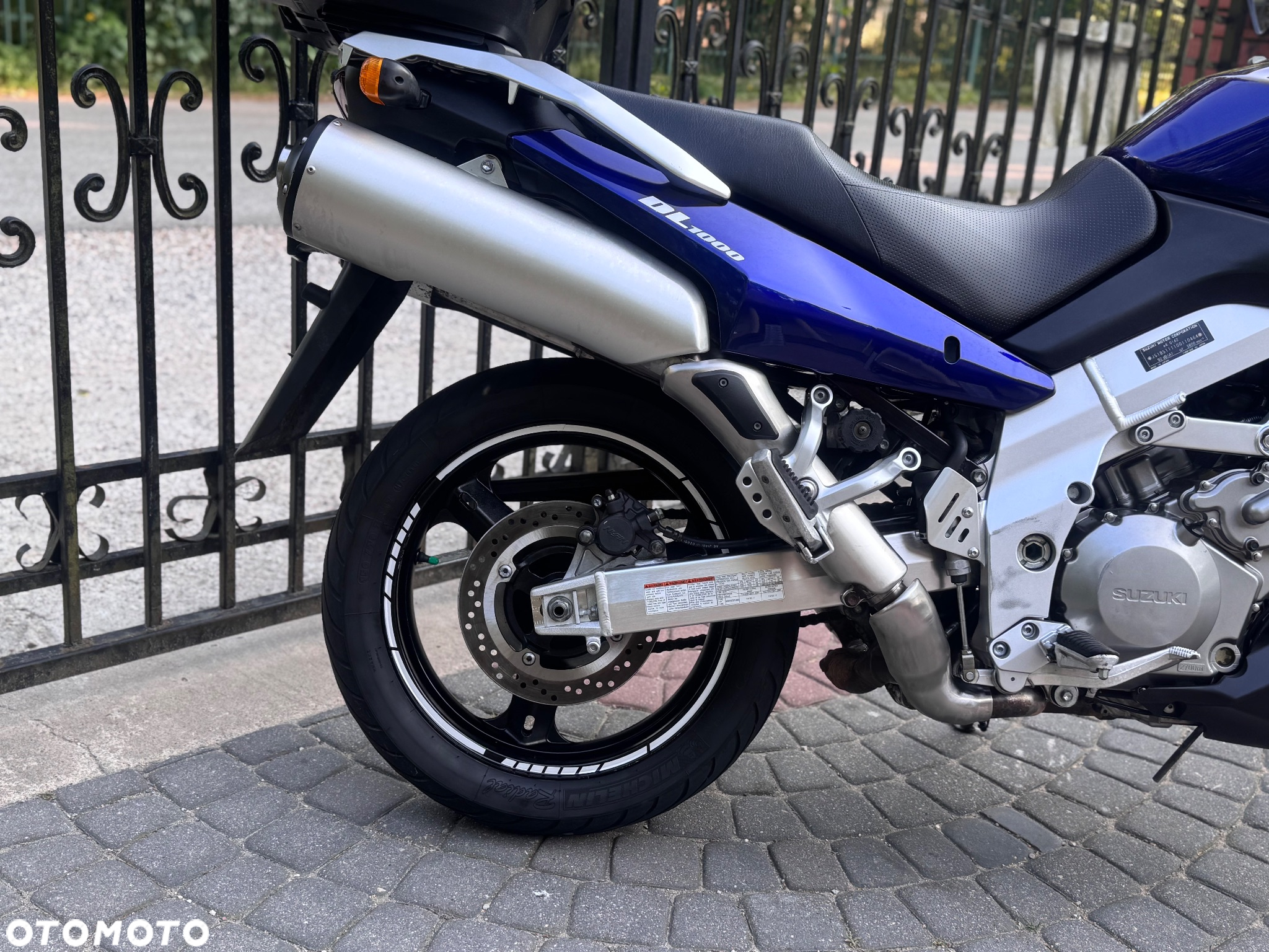 Suzuki DL - 9
