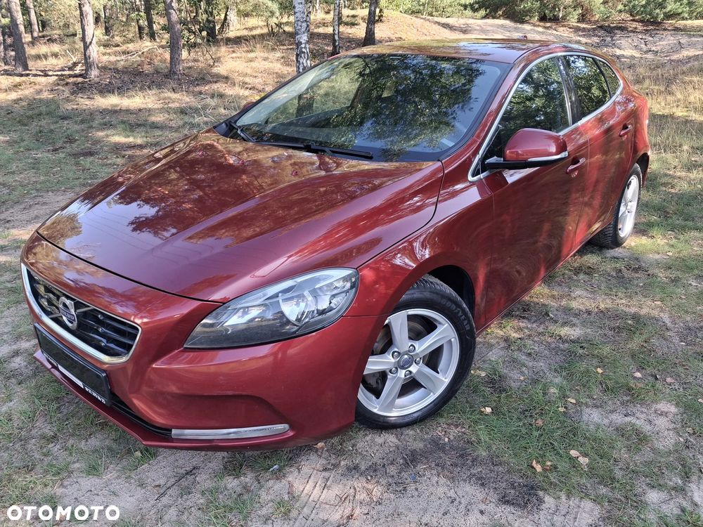 Volvo V40 D2 Momentum - 1