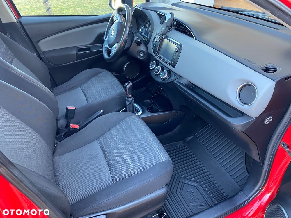 Toyota Yaris 1.0 VVT-i Comfort mit Design-Paket - 7