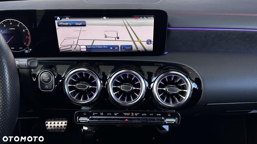 Mercedes-Benz CLA - 13