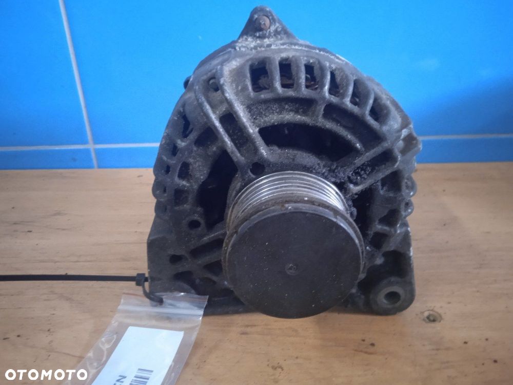 Alternator Modus Clio III 1.5 DCI  0124425037 8200390675 - 1