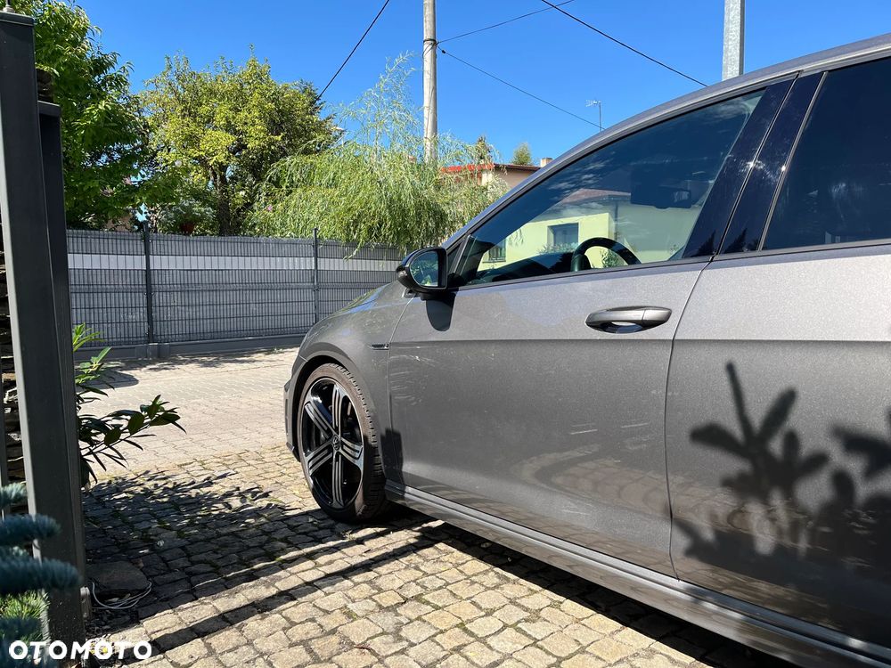 Volkswagen Golf - 6