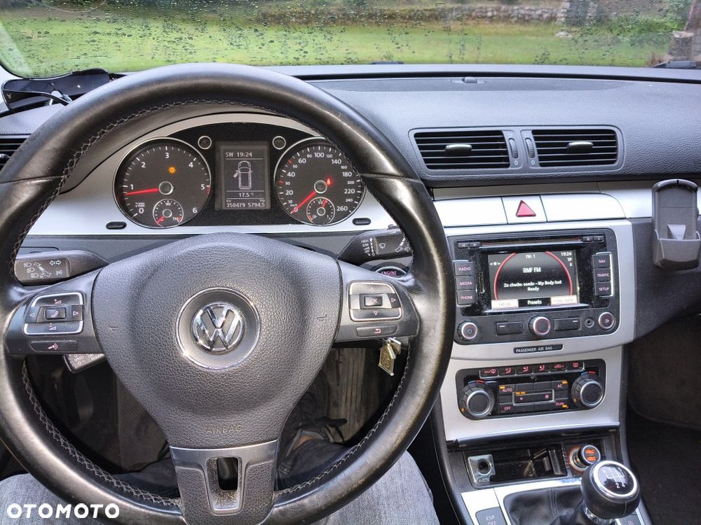 Volkswagen Passat - 3
