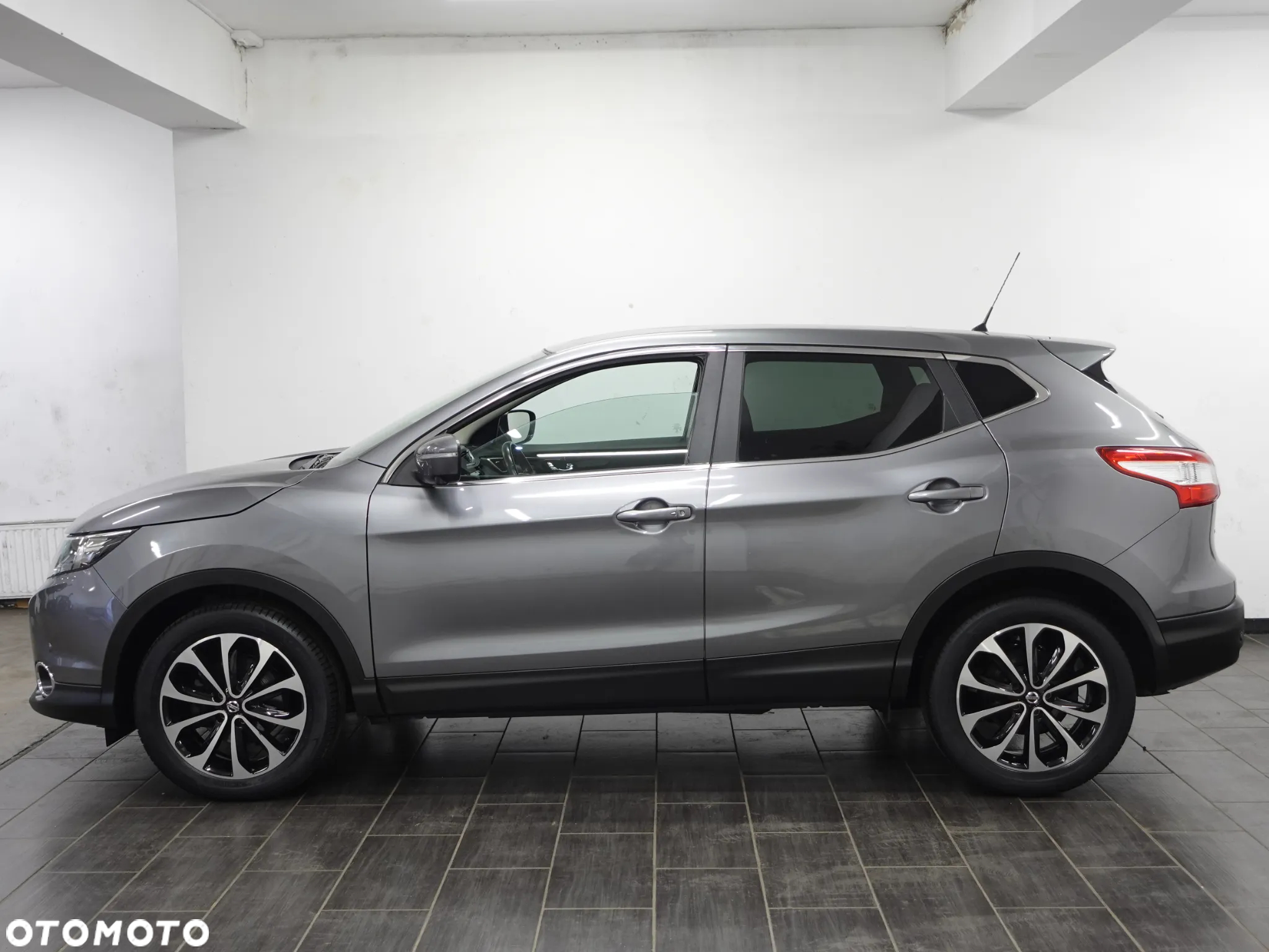 Nissan Qashqai 1.6 DCi N-Connecta Xtronic EU6 - 5
