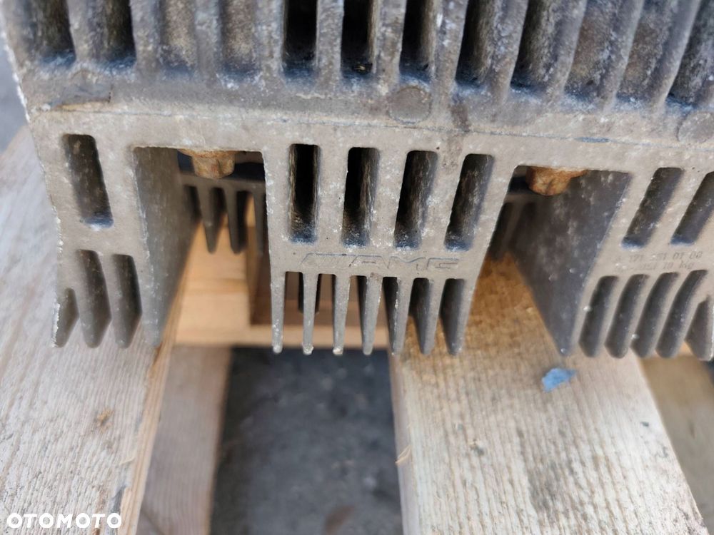 MERCEDES W204 C63 AMG TYLNY DYFER - 6