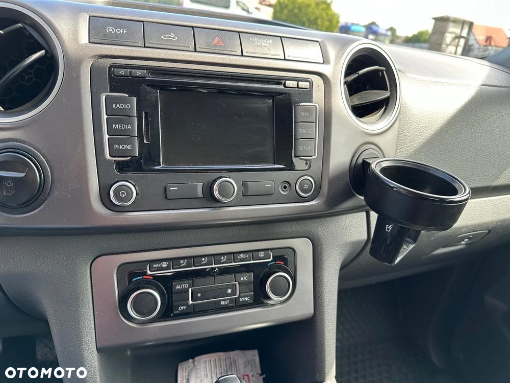 Volkswagen Amarok - 17