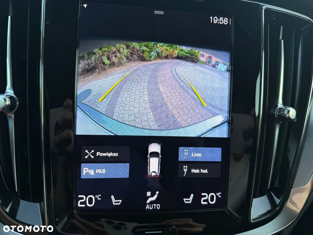 Volvo V60 B3 B DKG Momentum Pro - 30