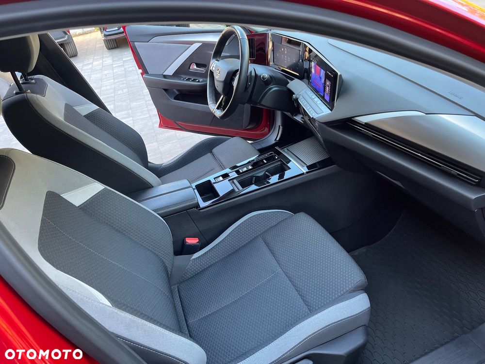 Opel Astra 1.2 T GS Line S&S - 7