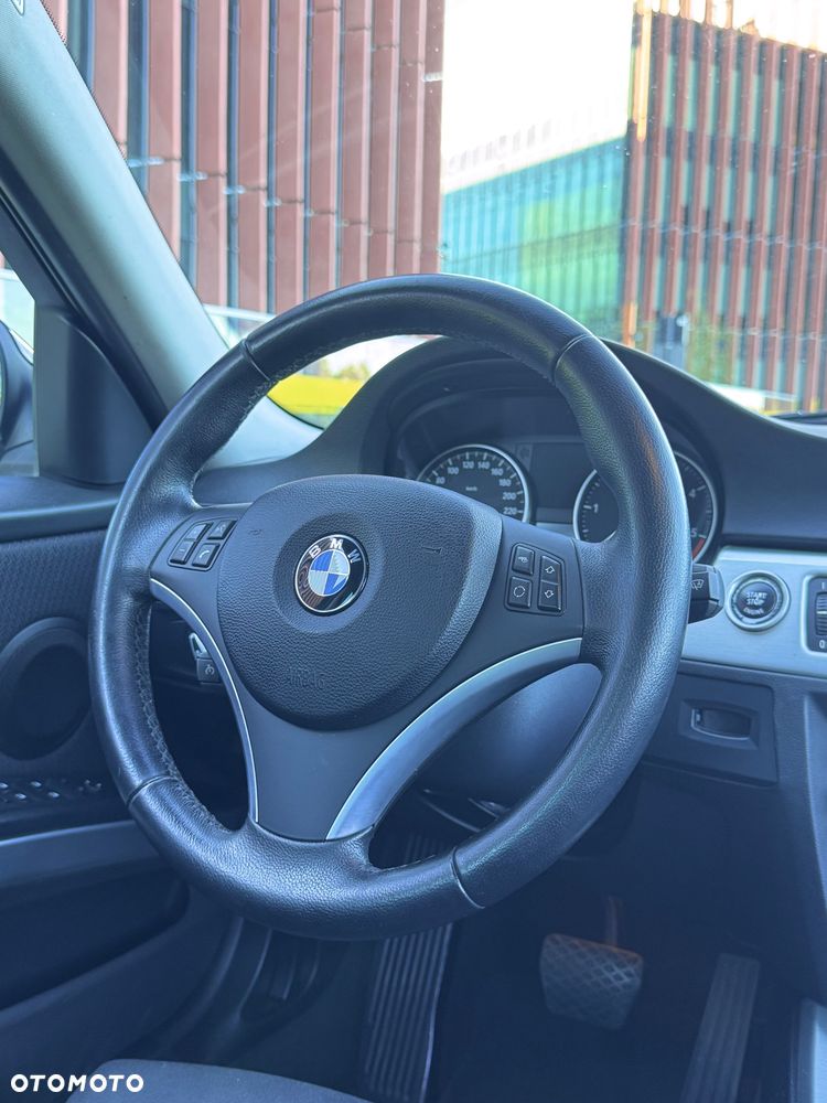 BMW Seria 3 - 8