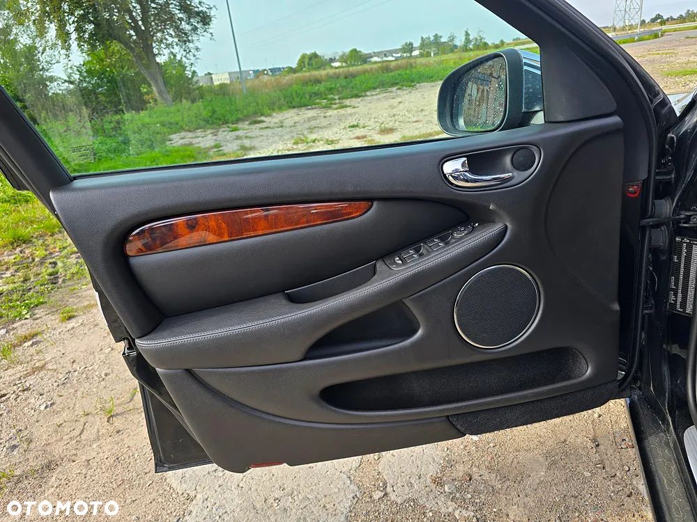 Jaguar X-Type 3.0 Executive - 13