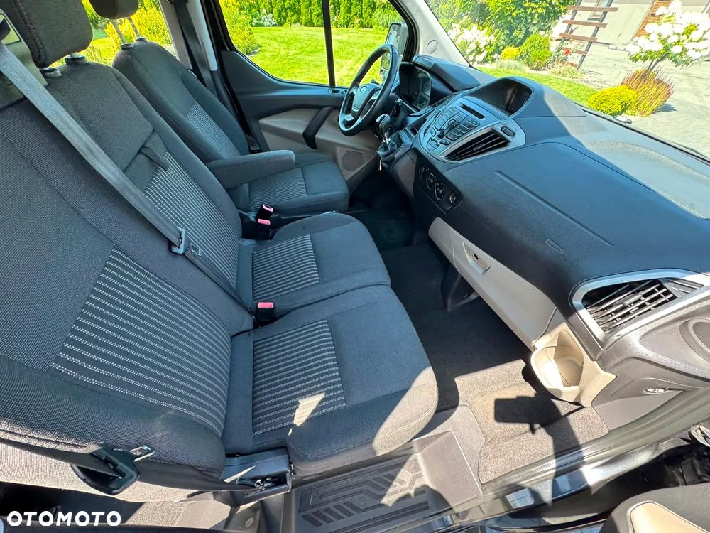 Ford Transit Custom 300 L2H1 VA Titanium - 29