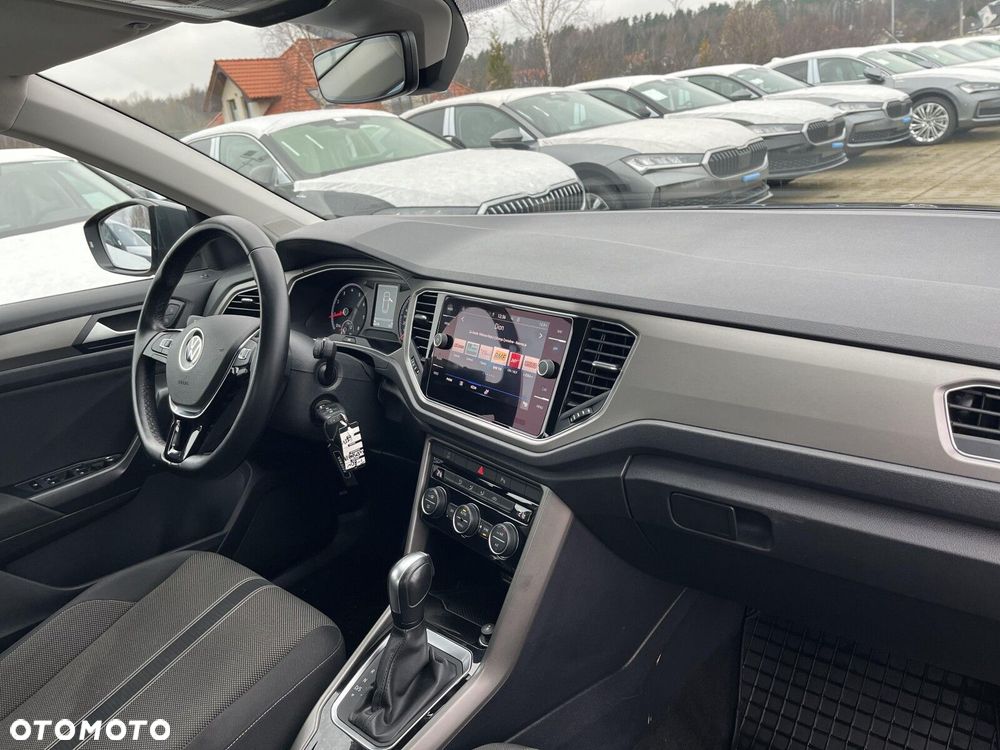 Volkswagen T-Roc - 11