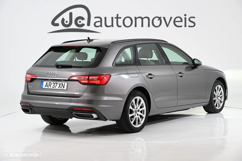 Audi A4 Avant 40 TDI S tronic - 3
