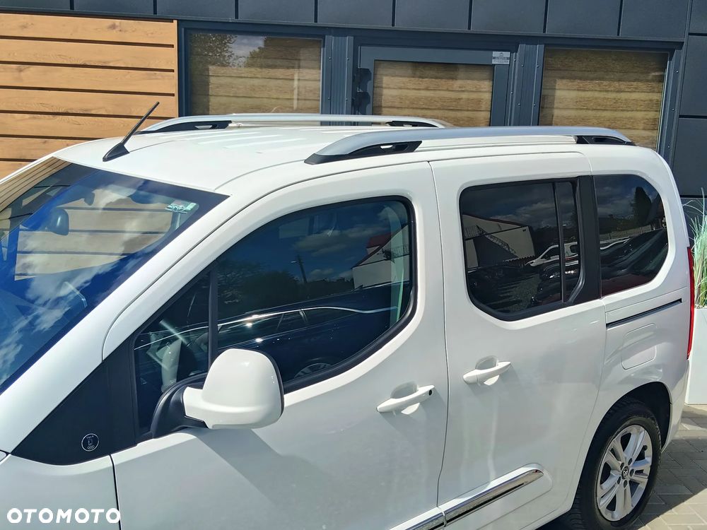 Toyota Proace City Verso 1.2 Turbo L1 Team Deutschland - 3