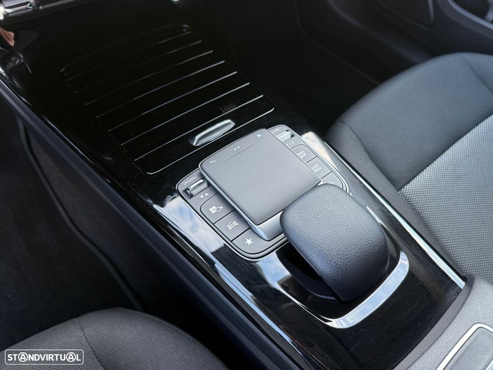 Mercedes-Benz A 180 d 8G-DCT Progressive - 8