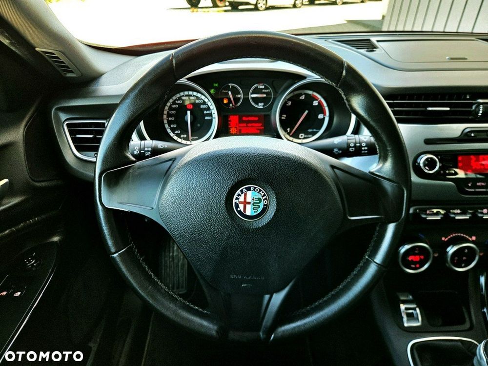 Alfa Romeo Giulietta 2.0 JTDM Veloce - 13
