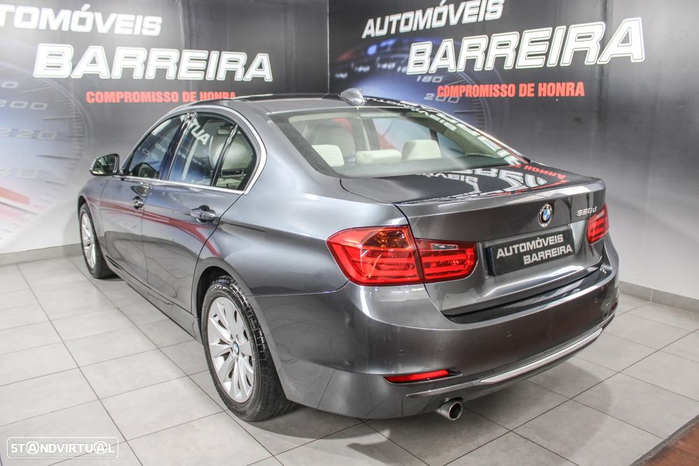 BMW 320 d Line Luxury - 31