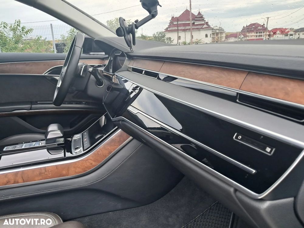 Audi A8 - 18
