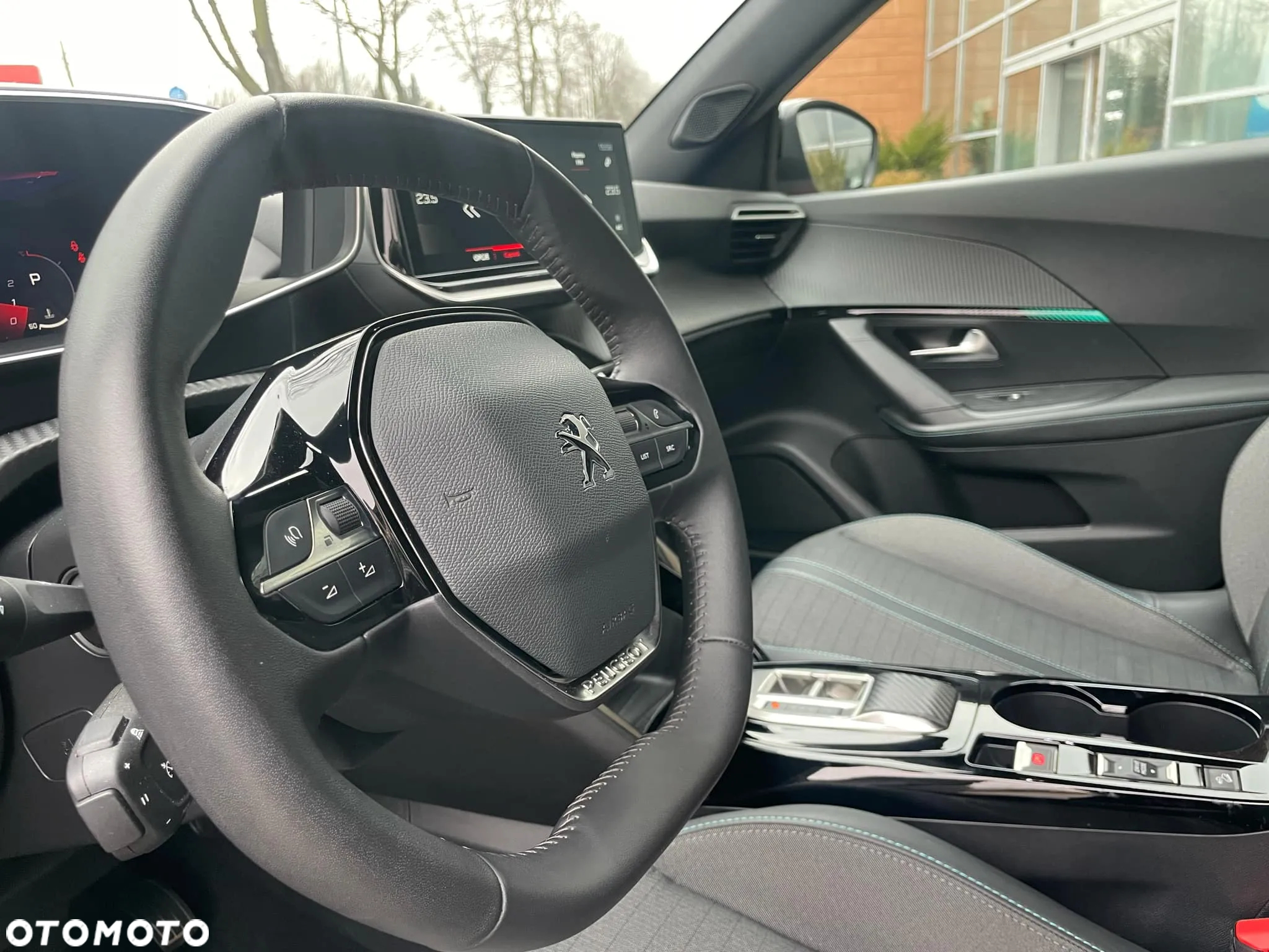 Peugeot 2008 1.2 PureTech Allure Pack S&S EAT8 - 11