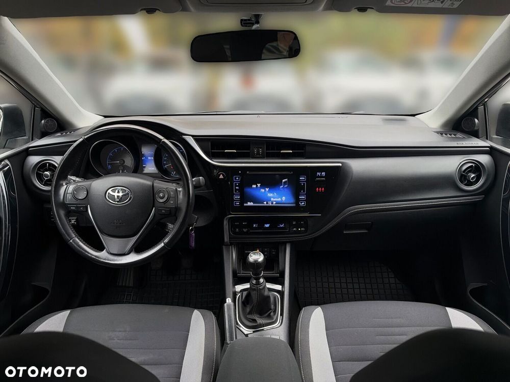 Toyota Auris 1.6 Premium Comfort - 14