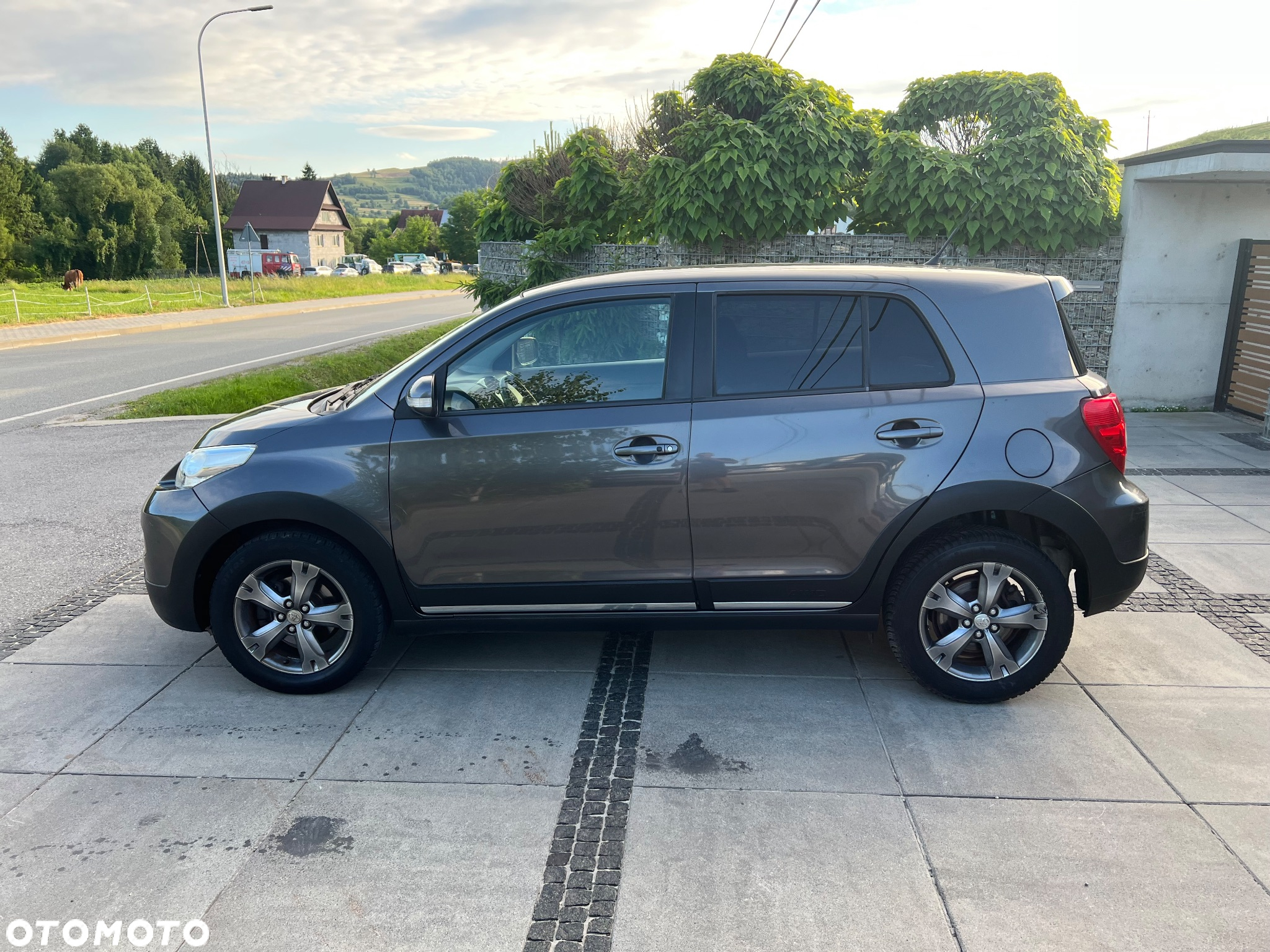 Toyota Urban Cruiser 1.4 D-4D Sol 4x4 - 8