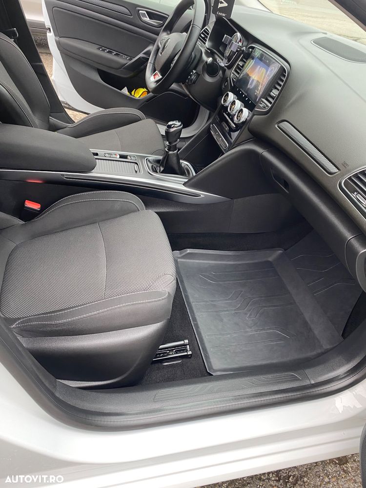 Renault Megane TCe GPF Intens - 12