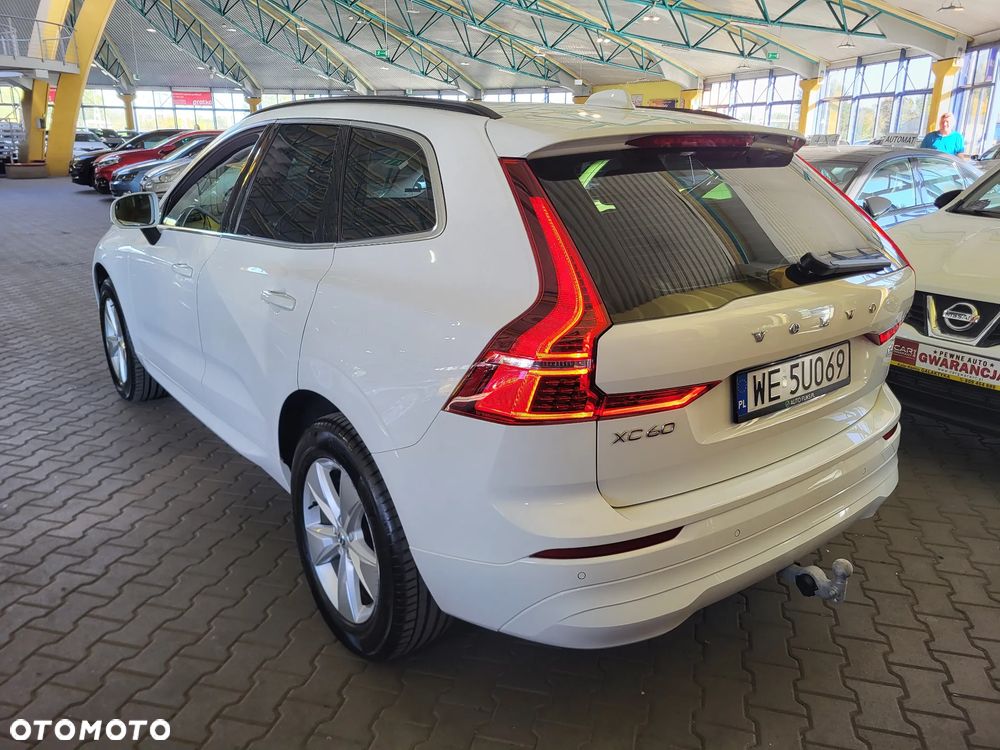 Volvo XC 60 B4 B Momentum Pro - 3