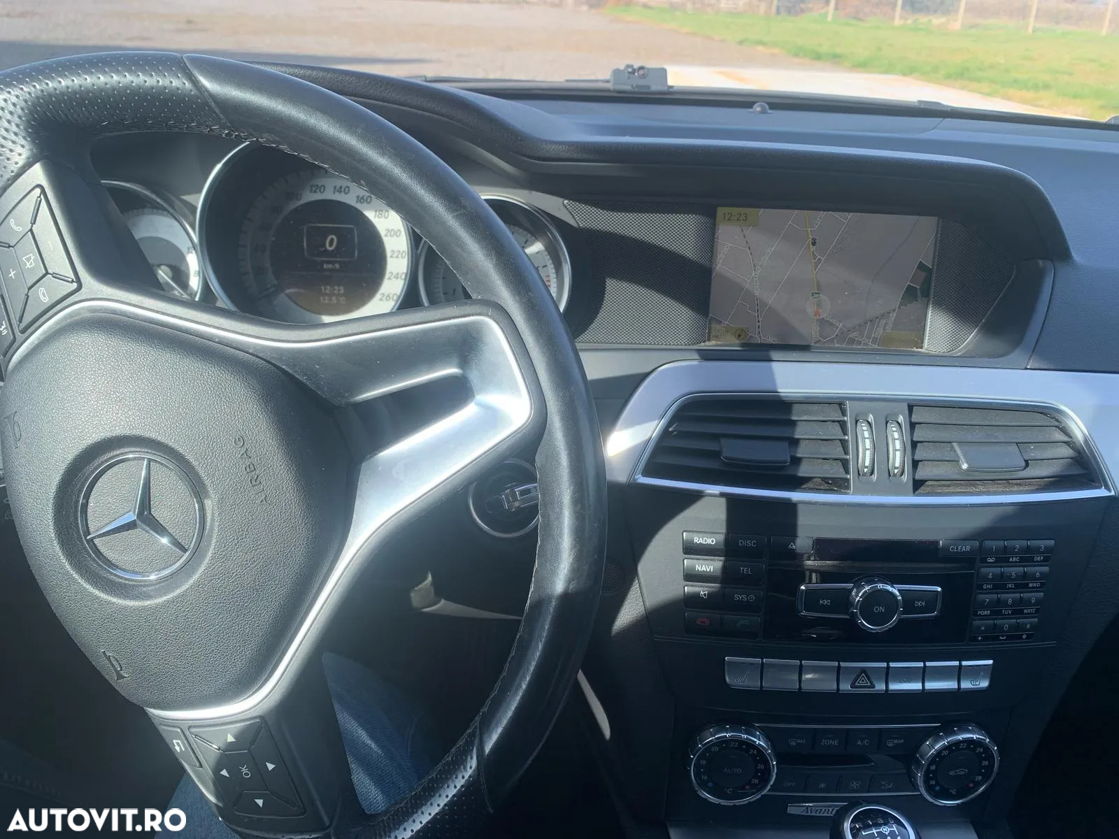 Mercedes-Benz C 180 T BlueEFFICIENCY Avantgarde - 2