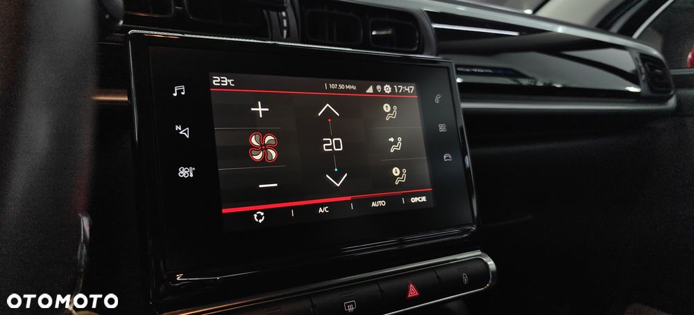 Citroën C3 1.2 PureTech Shine - 22