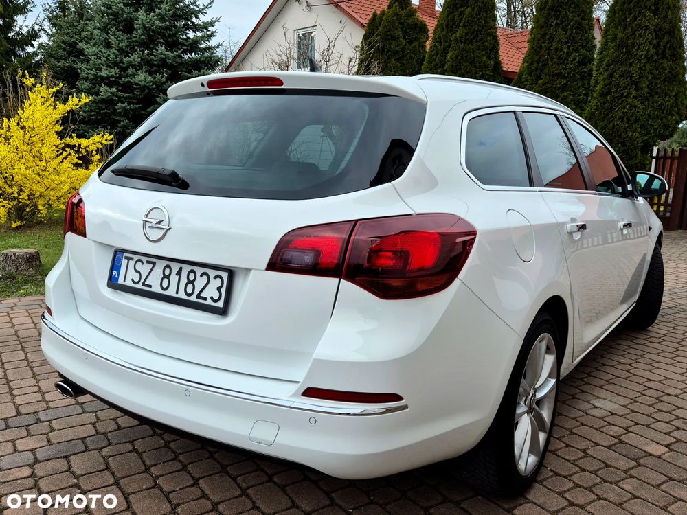 Opel Astra 2.0 CDTI DPF Innovation - 33